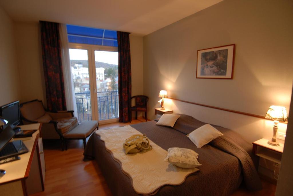 Bellevue Hotel Châtel-Guyon Екстериор снимка